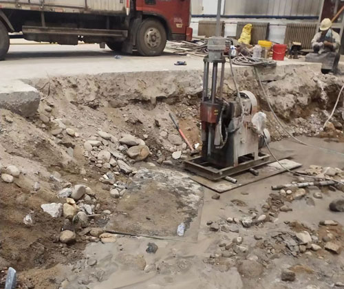 鹿寨公路下沉压浆